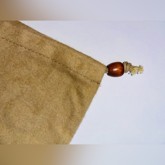 Crown Royal Barn Bag Beige Drawstring 13”x7.5” Bead Closure Rare Dust Bag Travel - Picture 4 of 7